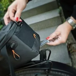 SKS INFINITY TOPBAG Wasserdichte Fahrradtasche 12 SKS INFINITY TOPBAG Wasserdichte Fahrradtasche -E-Bikes Verkäufe 11947 infinity topbag detail 06 1024x1024 1